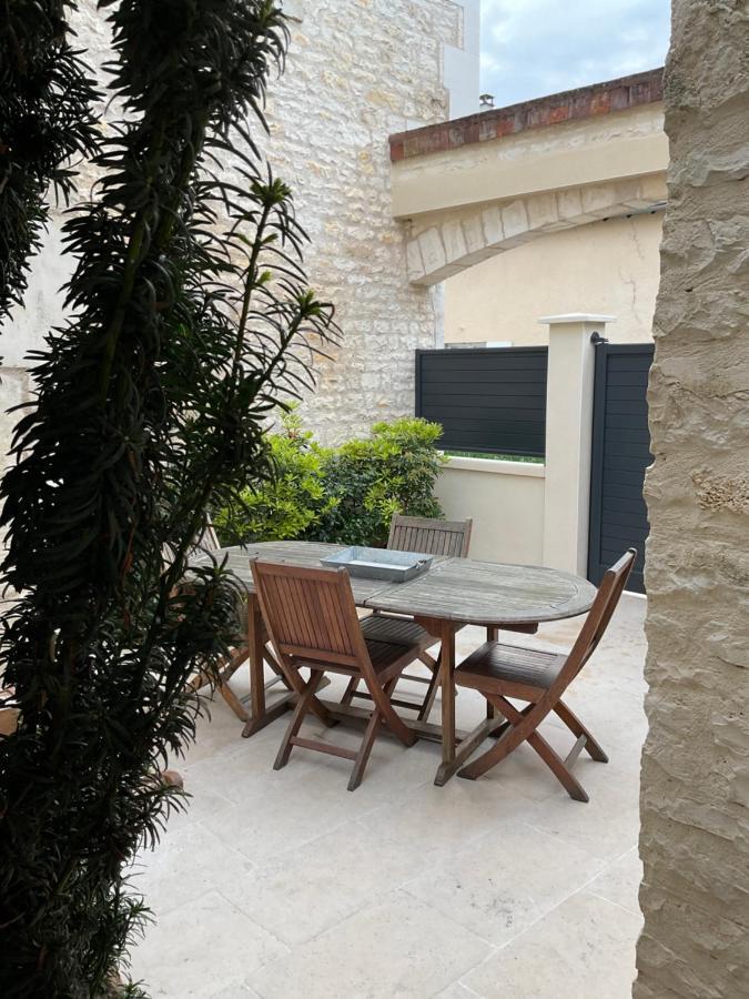 Logis Du Faubourg Petite Maison De Charme, Tranquille, Calme Et Lumineuse Val-de-Mercy Ngoại thất bức ảnh